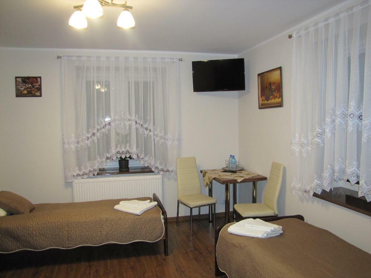 Heveliusz Bed and Breakfast Sokolow Podlaski Exteriör bild